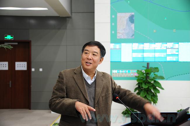 刘宪亮汇报调度运行工作