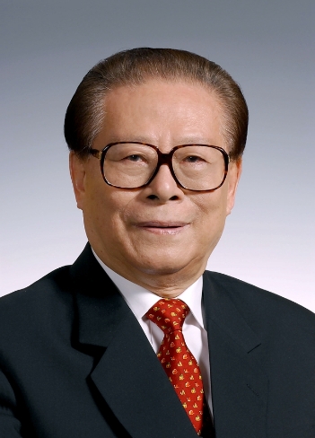 江泽民同志遗像 新华社发