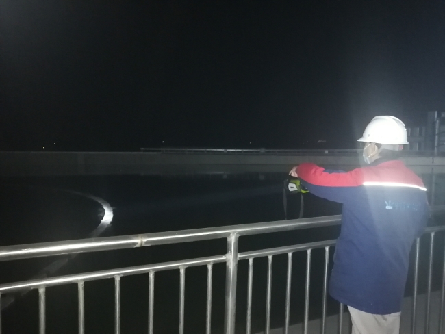 夜间巡视 夜间巡视