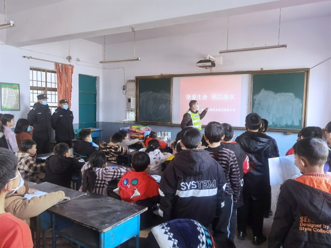 安全宣传进学校