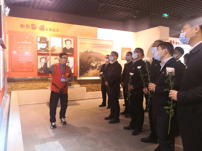 参观烈士纪念馆学习党史