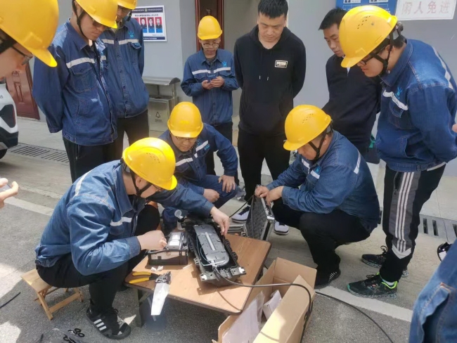 光缆对接现场