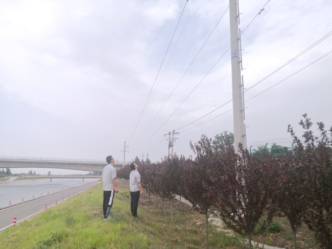 检查高压线路