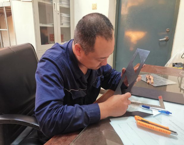 制作模具过程中
