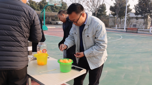 抓铁有痕