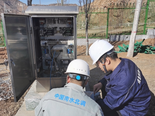 西黑山进口闸多普勒备用流量计运行情况检查